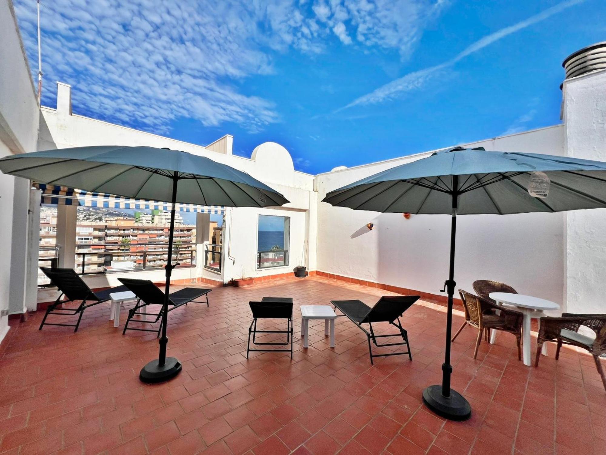 Bonito Atico En Primera Linea De Playa Con Piscina Lejlighed Fuengirola